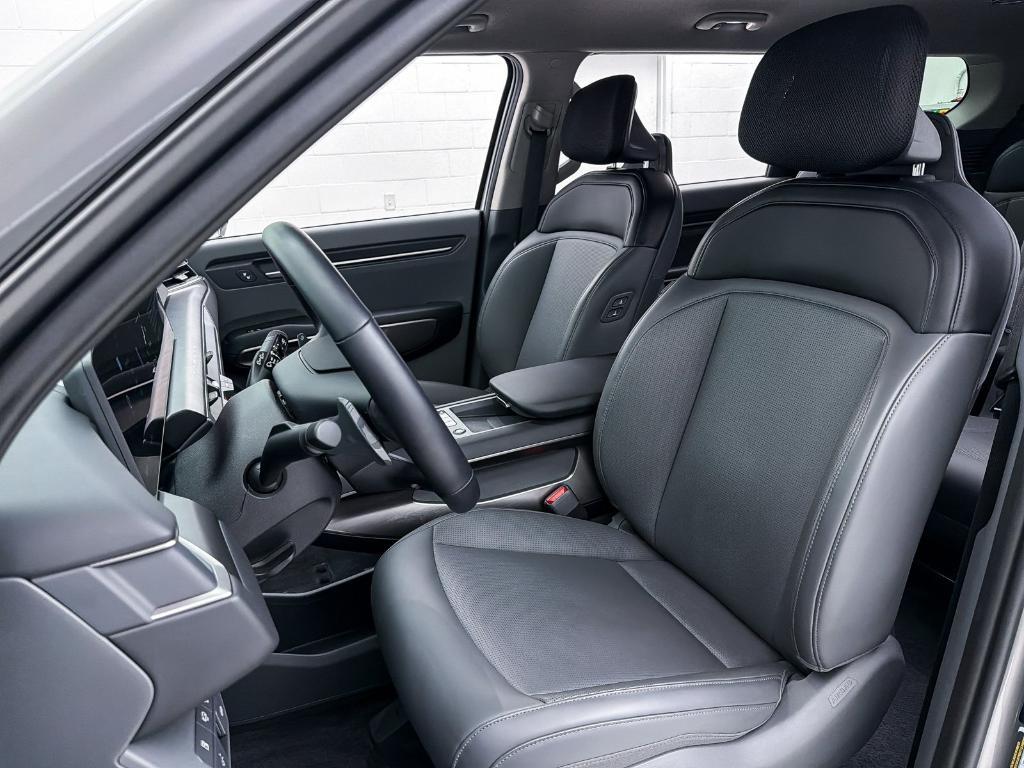 used 2024 Kia EV9 car, priced at $33,694
