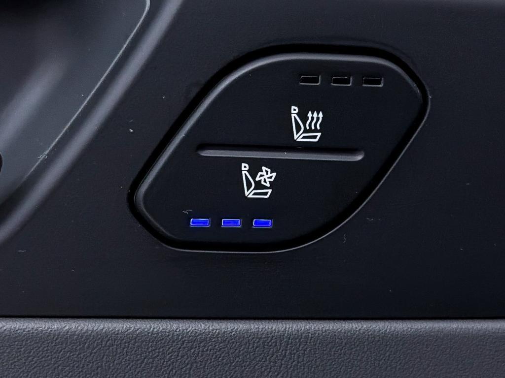 used 2024 Kia EV9 car, priced at $33,694