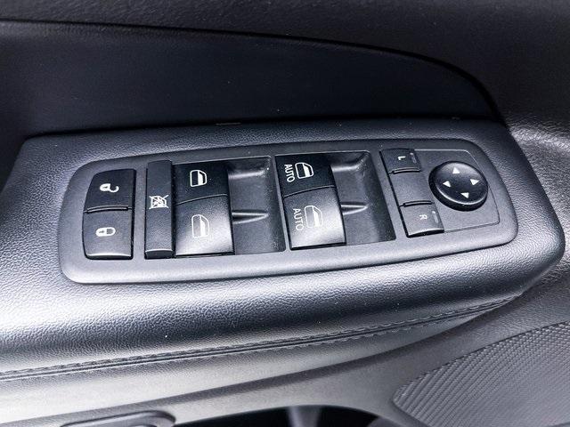 used 2019 Jeep Grand Cherokee car, priced at $15,995