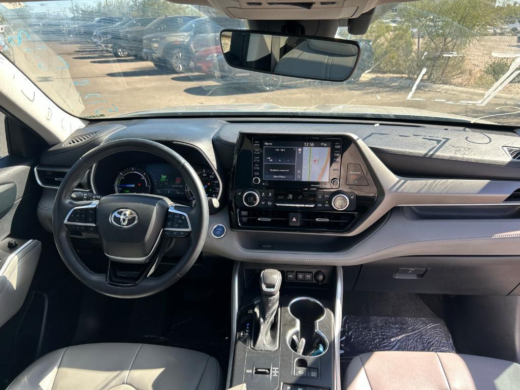 used 2020 Toyota Highlander Hybrid car, priced at $25,992