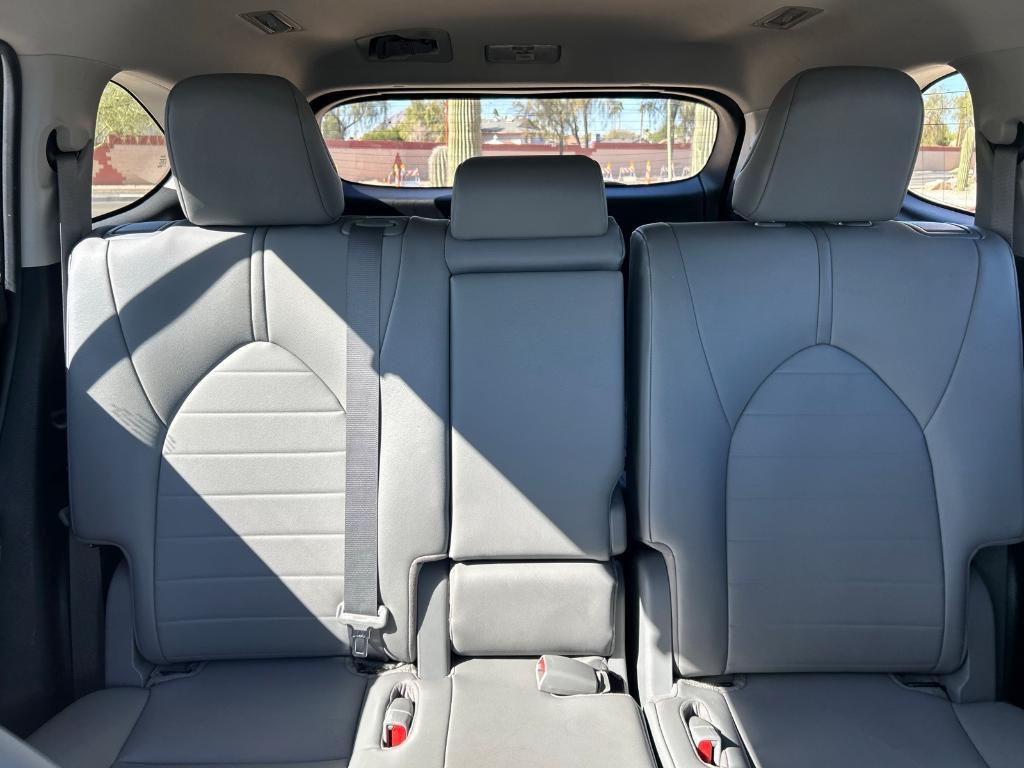 used 2020 Toyota Highlander Hybrid car, priced at $25,992