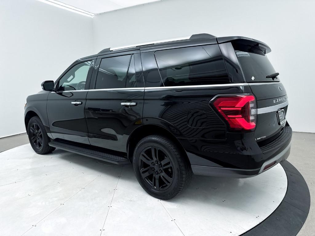 used 2024 Ford Expedition car, priced at $47,993