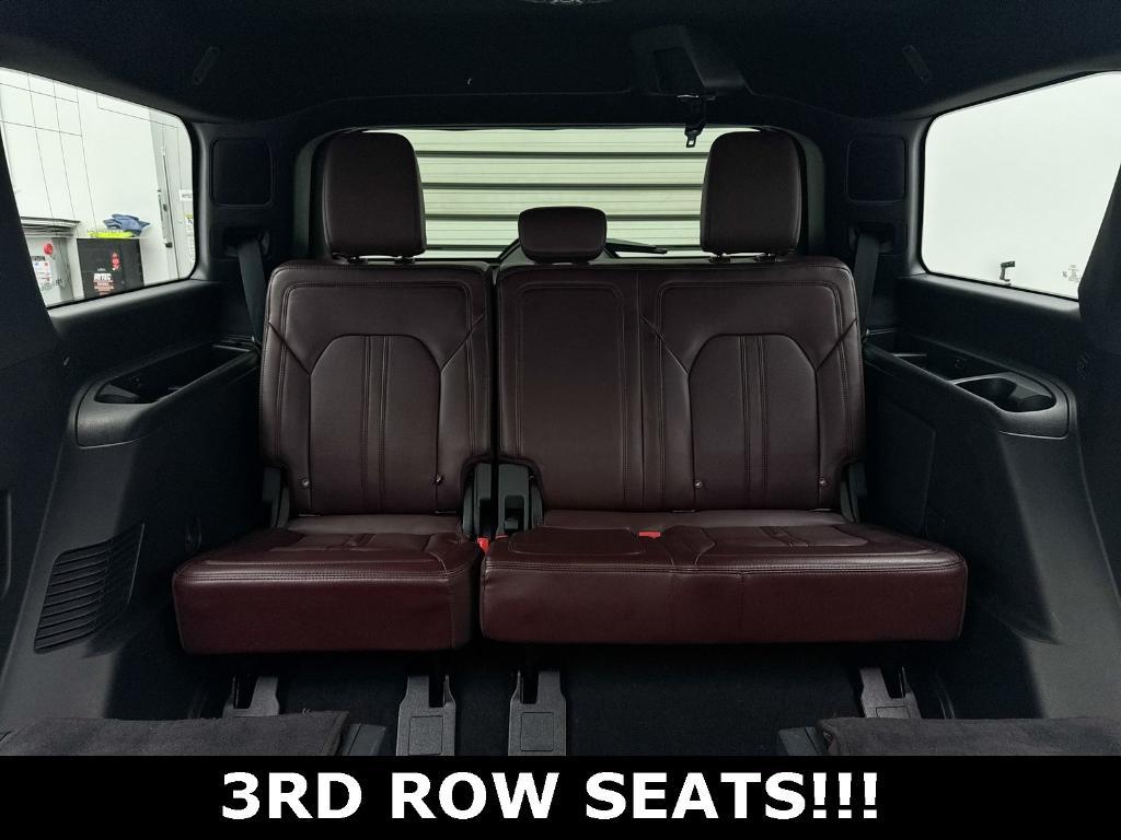 used 2024 Ford Expedition car, priced at $47,993