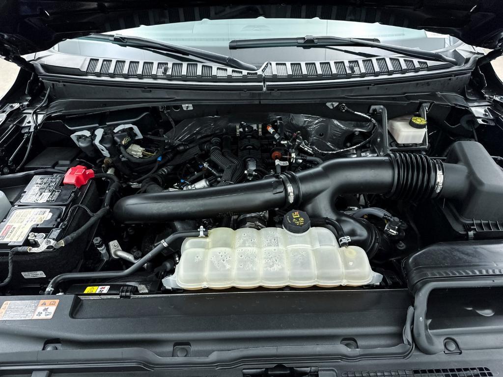 used 2024 Ford Expedition car, priced at $47,993