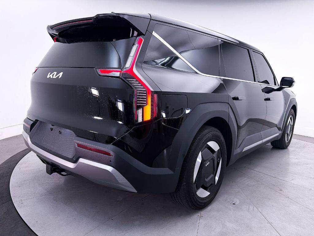 used 2024 Kia EV9 car, priced at $33,992