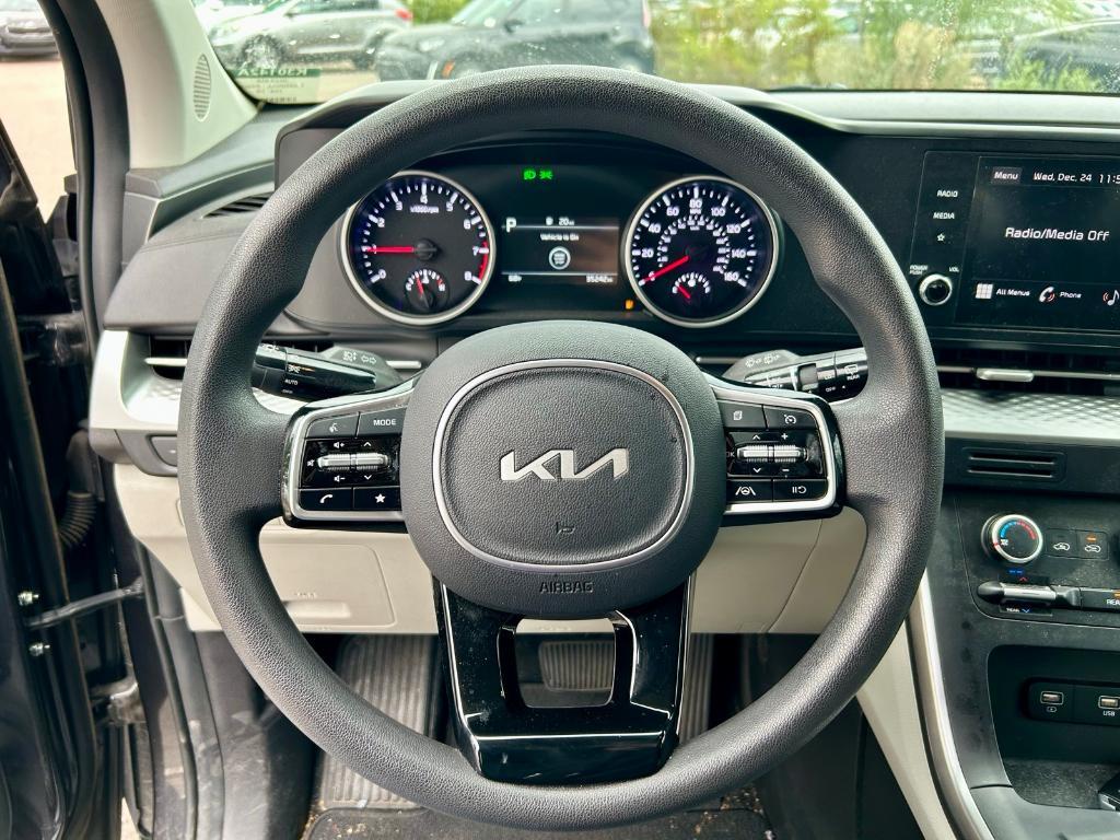 used 2023 Kia Carnival car, priced at $30,492