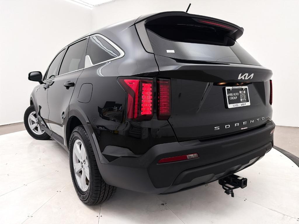 used 2022 Kia Sorento car, priced at $18,998
