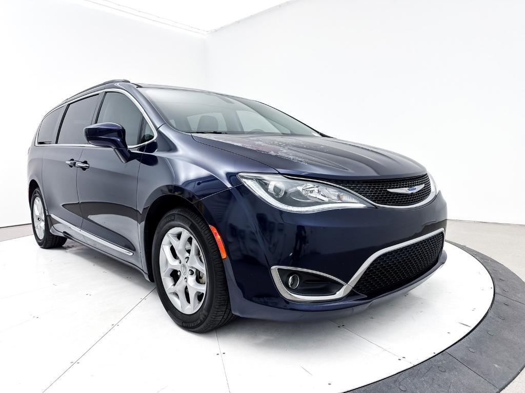 used 2017 Chrysler Pacifica car, priced at $10,592