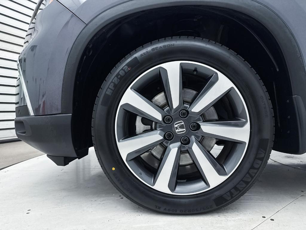 used 2023 Honda Pilot car, priced at $39,992