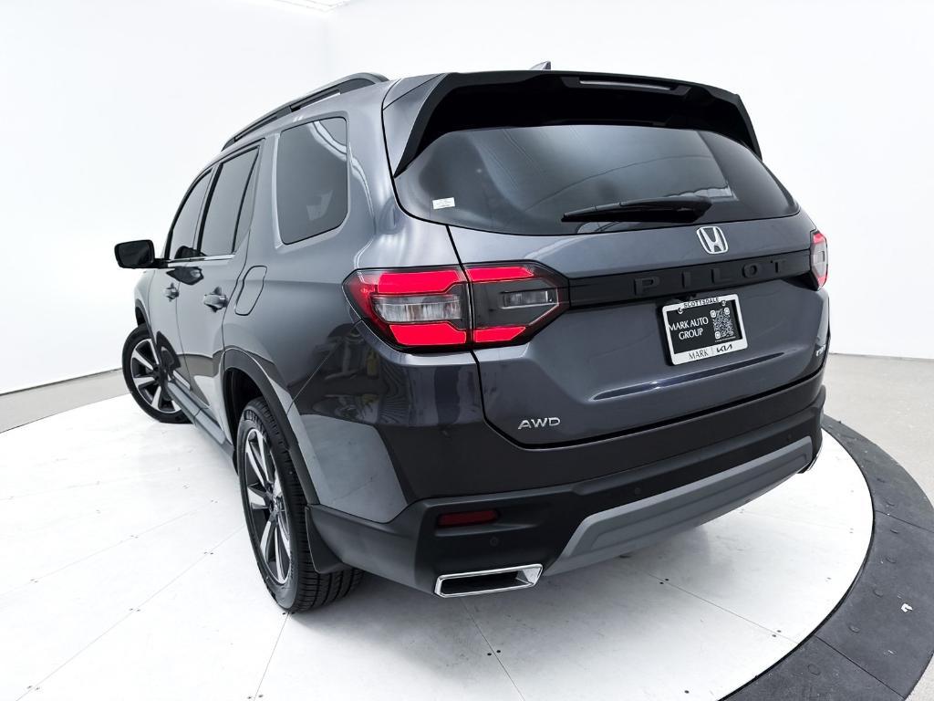 used 2023 Honda Pilot car, priced at $39,992
