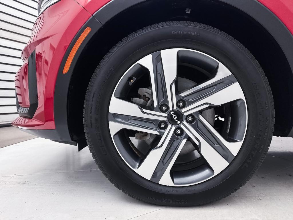 used 2022 Kia Sorento Plug-In Hybrid car, priced at $24,998