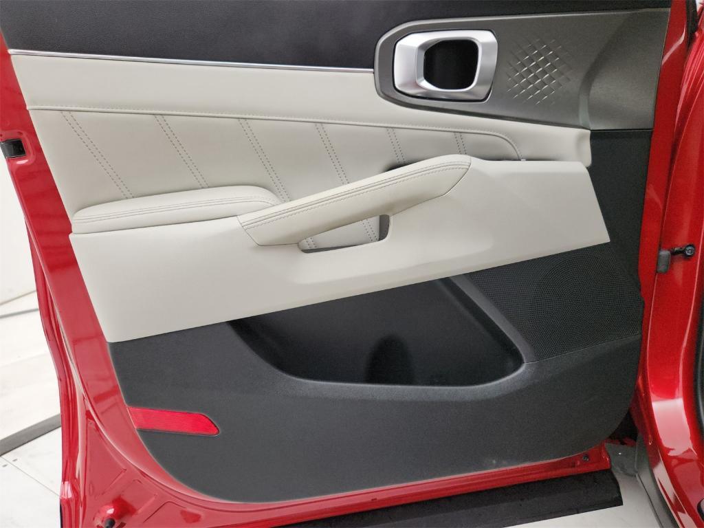 used 2022 Kia Sorento Plug-In Hybrid car, priced at $24,998