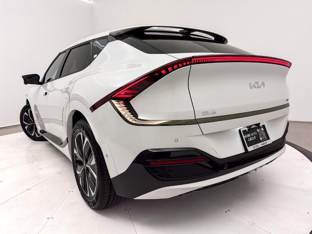 used 2022 Kia EV6 car, priced at $18,998