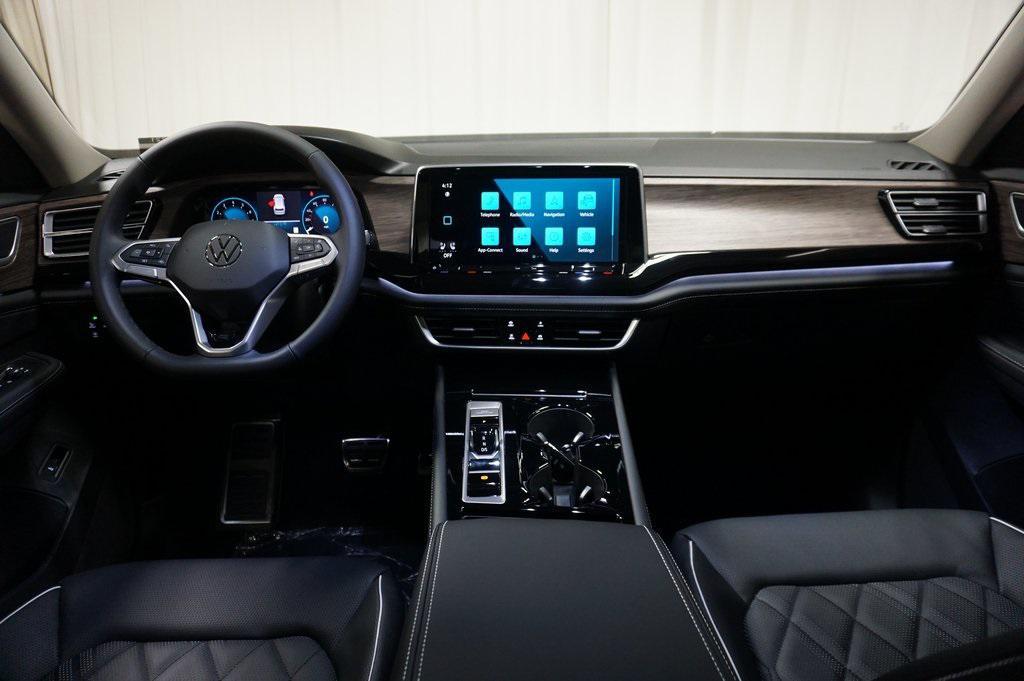 new 2026 Volkswagen Atlas car, priced at $52,181