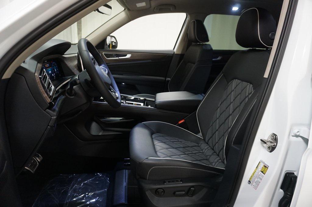 new 2026 Volkswagen Atlas car, priced at $53,216