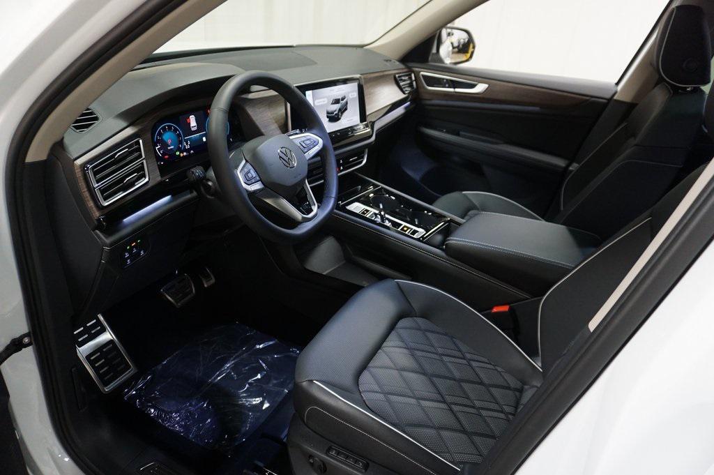 new 2026 Volkswagen Atlas car, priced at $53,216
