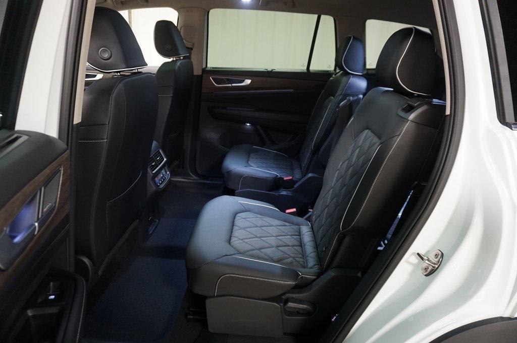 new 2026 Volkswagen Atlas car, priced at $53,216