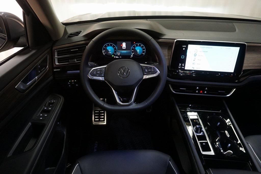 new 2026 Volkswagen Atlas car, priced at $52,618