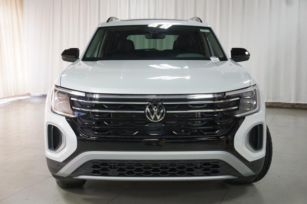 new 2026 Volkswagen Atlas car, priced at $46,264