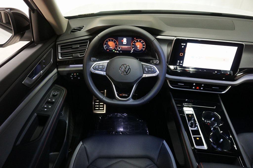 new 2026 Volkswagen Atlas car, priced at $46,264