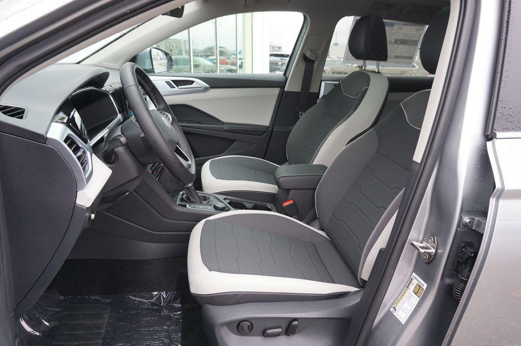 new 2026 Volkswagen Taos car, priced at $31,851