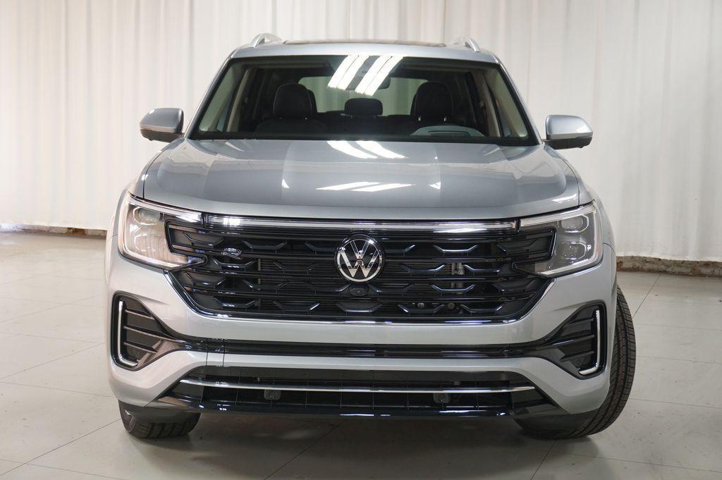new 2026 Volkswagen Atlas car, priced at $51,681