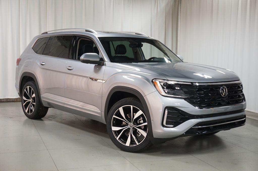 new 2026 Volkswagen Atlas car, priced at $51,681