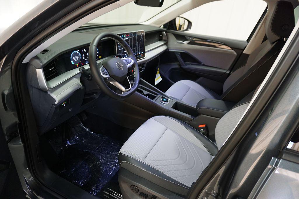 new 2026 Volkswagen Tiguan car, priced at $33,831