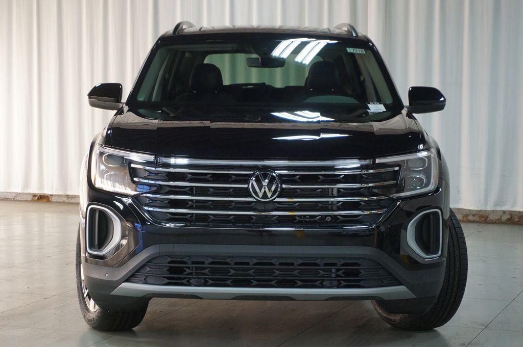 new 2026 Volkswagen Atlas car, priced at $46,108