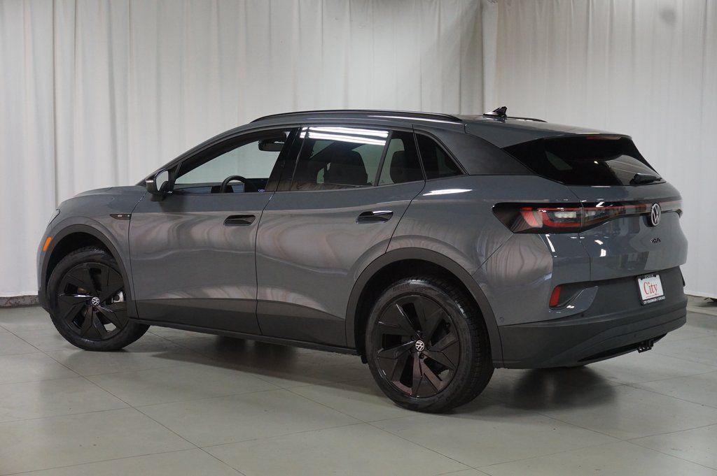 new 2025 Volkswagen ID.4 car, priced at $43,540