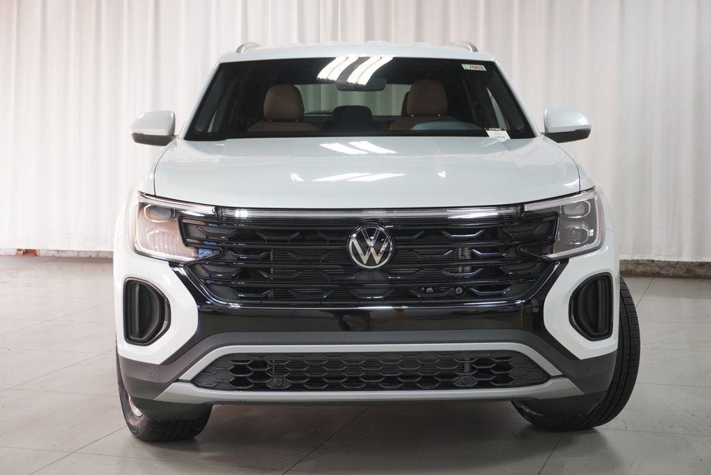 new 2026 Volkswagen Atlas Cross Sport car, priced at $42,711