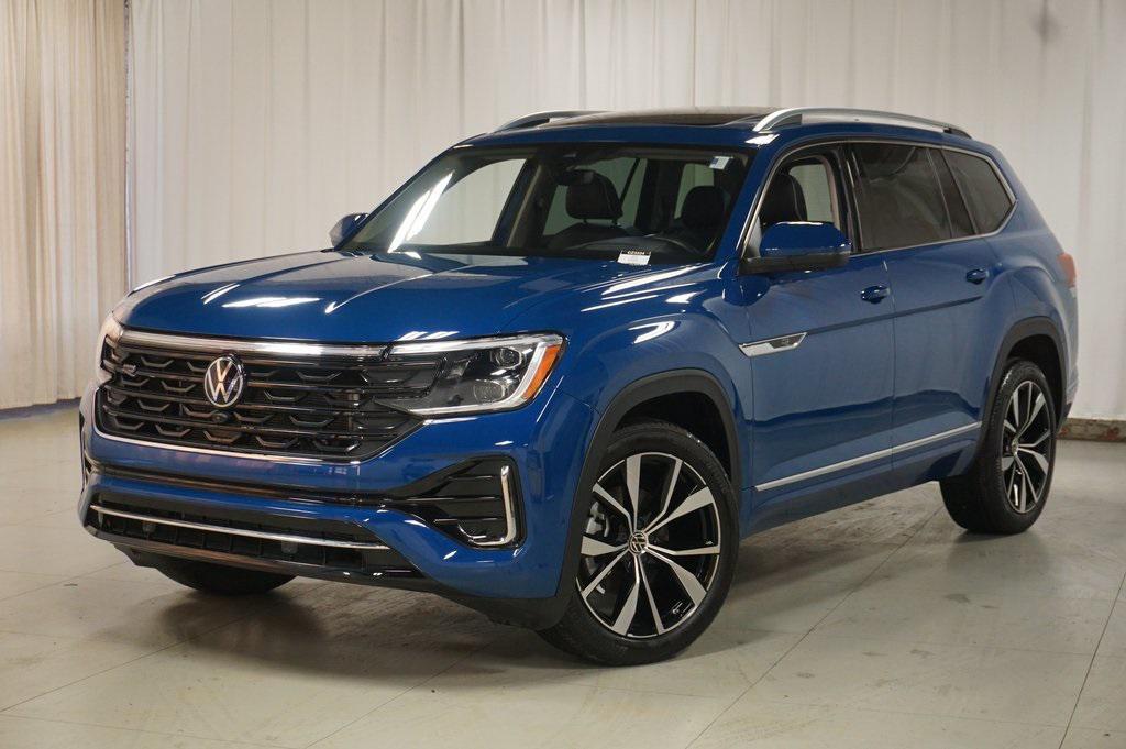 used 2025 Volkswagen Atlas car, priced at $42,490