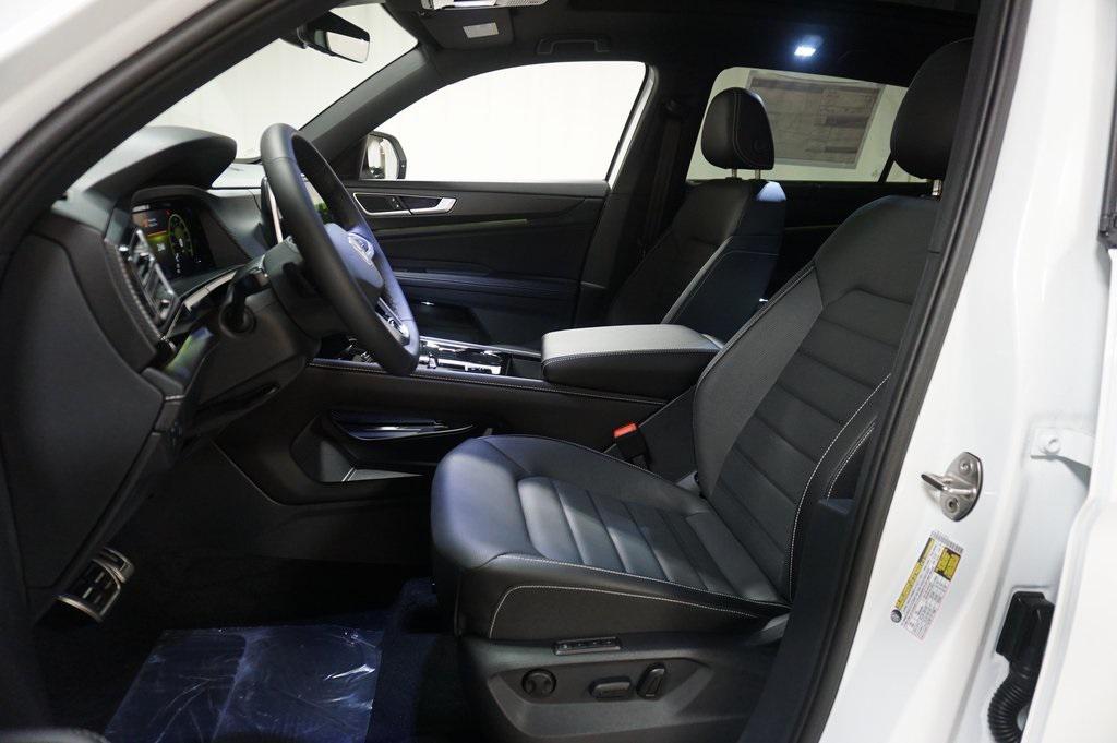 new 2026 Volkswagen Atlas Cross Sport car, priced at $49,446