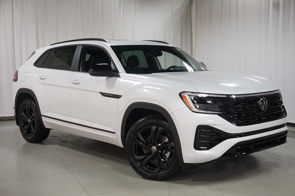 new 2026 Volkswagen Atlas Cross Sport car, priced at $49,446