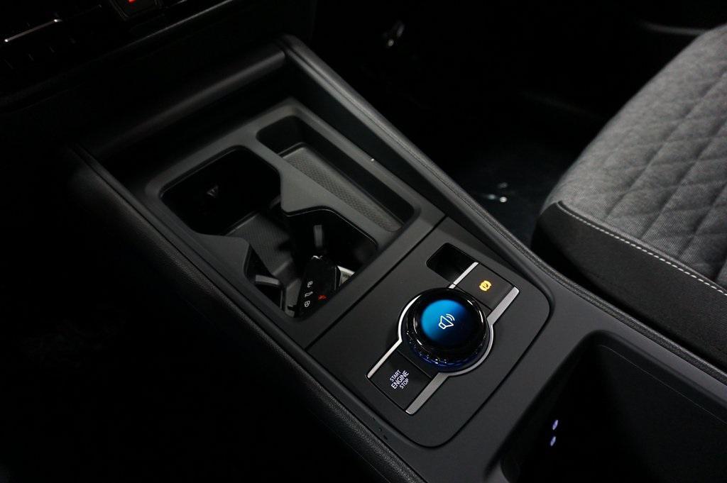 new 2026 Volkswagen Tiguan car, priced at $32,553