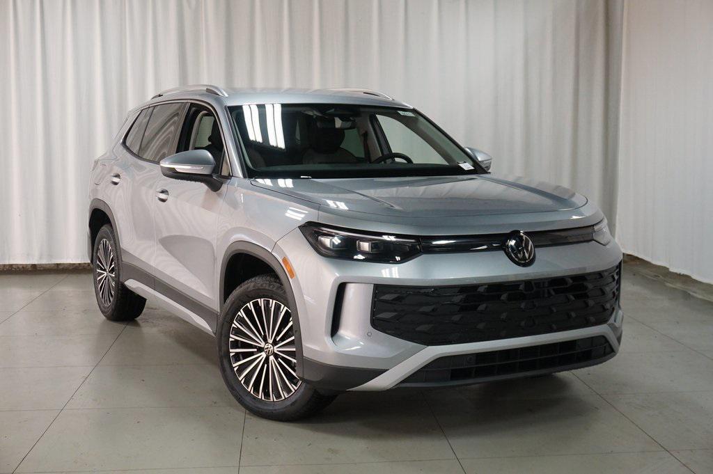 new 2026 Volkswagen Tiguan car, priced at $32,553