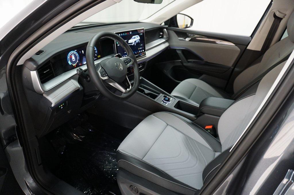 new 2025 Volkswagen Tiguan car, priced at $31,920