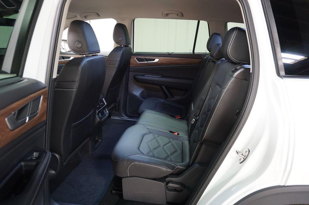 new 2026 Volkswagen Atlas car, priced at $44,959