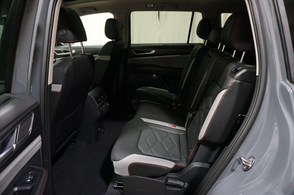 new 2026 Volkswagen Atlas car, priced at $45,014