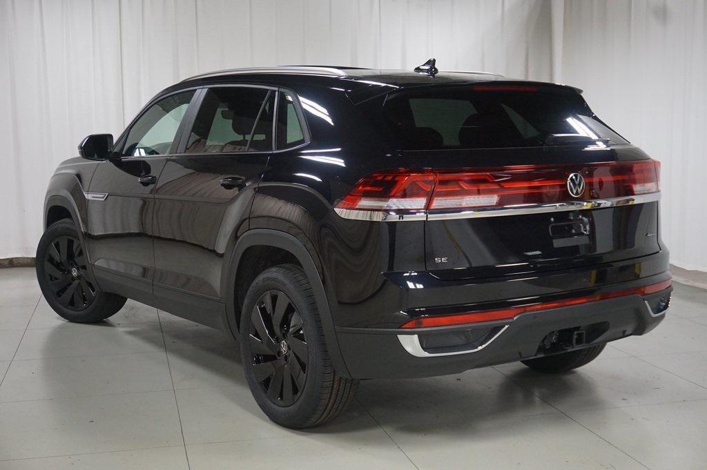 new 2026 Volkswagen Atlas Cross Sport car, priced at $44,406