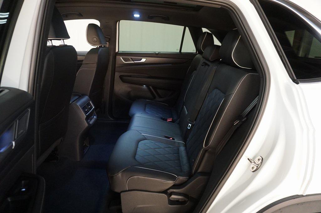 new 2026 Volkswagen Atlas Cross Sport car, priced at $52,406