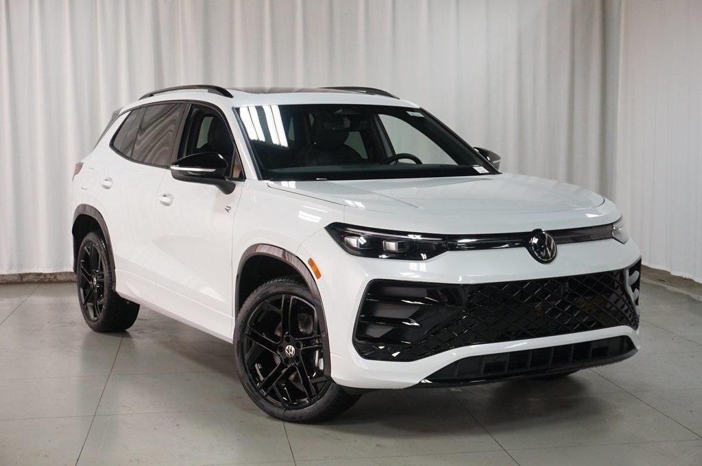 new 2025 Volkswagen Tiguan car, priced at $35,770