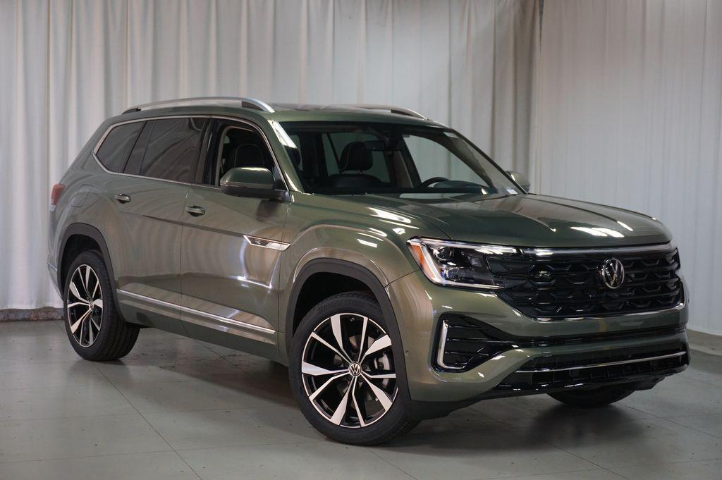 new 2026 Volkswagen Atlas car, priced at $51,681