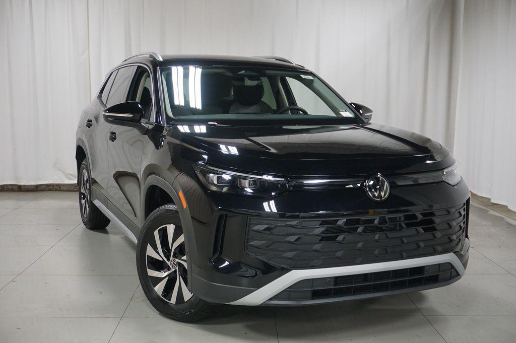 new 2026 Volkswagen Tiguan car, priced at $31,207