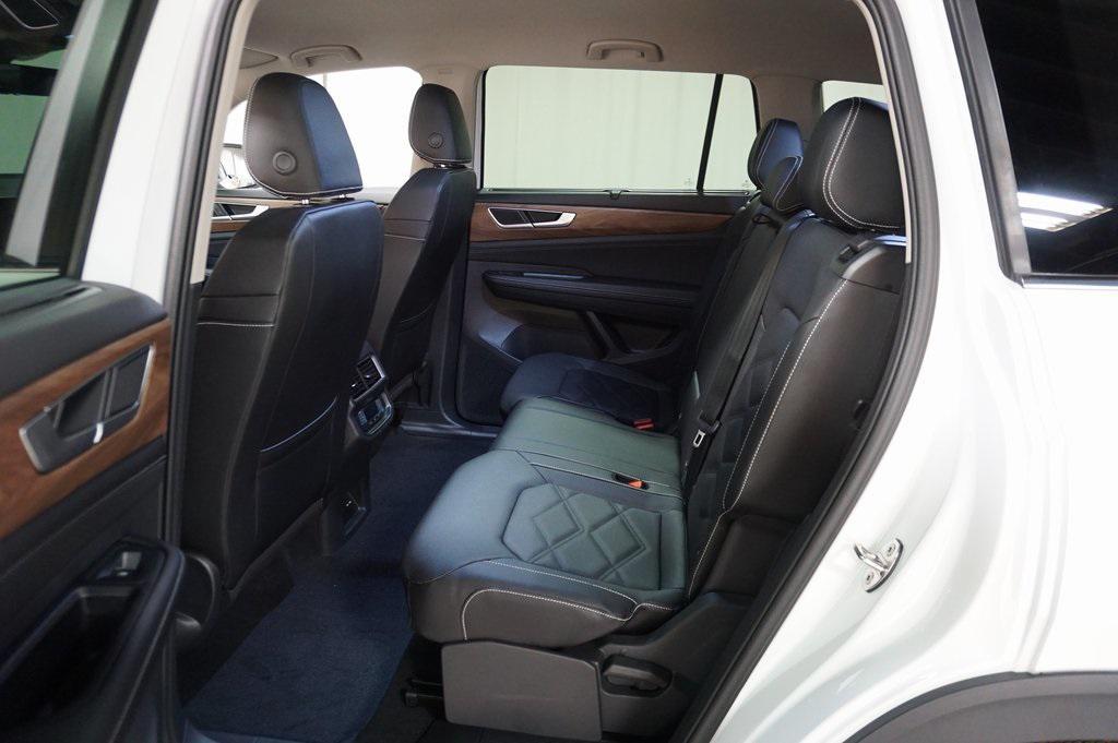 new 2026 Volkswagen Atlas car, priced at $45,459