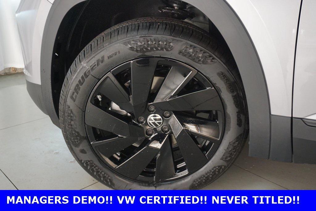 used 2025 Volkswagen Atlas car, priced at $36,990