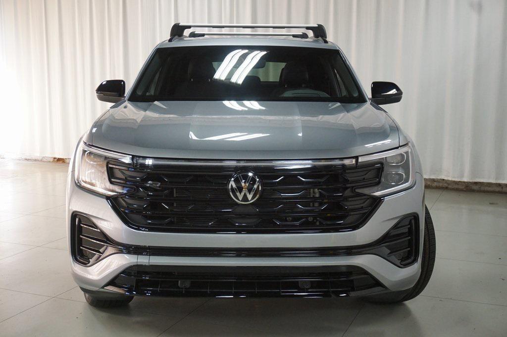 new 2026 Volkswagen Atlas Cross Sport car, priced at $49,009