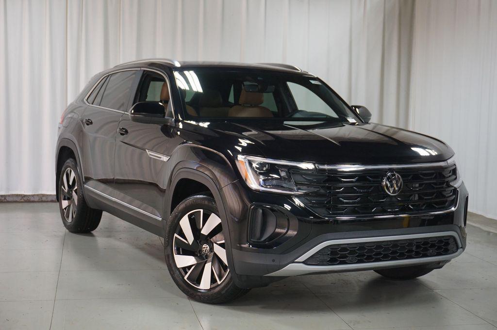 new 2026 Volkswagen Atlas Cross Sport car, priced at $45,916
