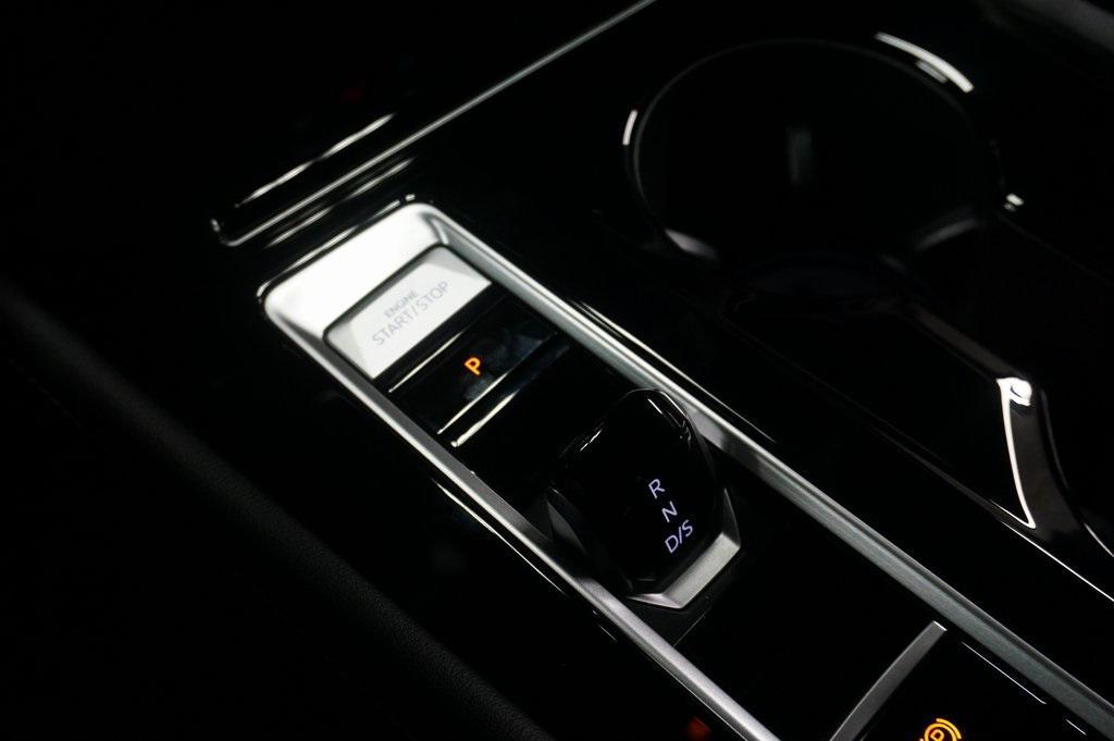 new 2026 Volkswagen Atlas car, priced at $45,545