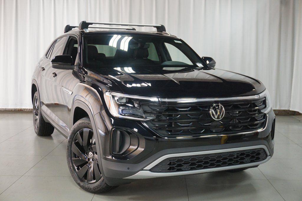 new 2026 Volkswagen Atlas Cross Sport car, priced at $43,615
